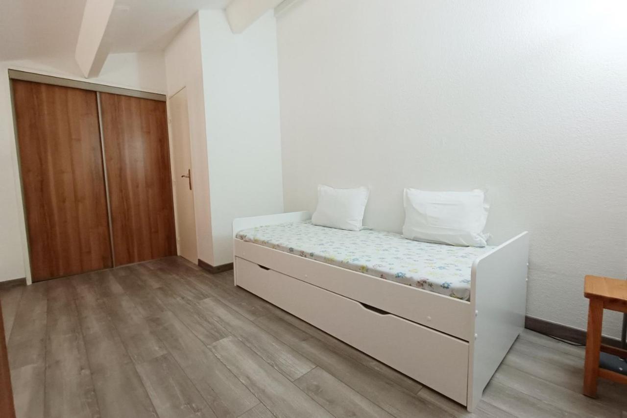 Spacious Sea View Apart At 50M From The Beach 방돌 외부 사진